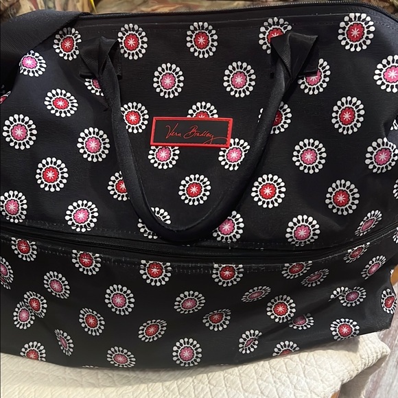 Vera Bradley Black and Pink Floral Weekender Bag with shoulder strap - Picture 2 of 6